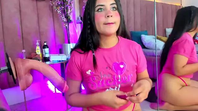 LizzyOlsen from StripChat