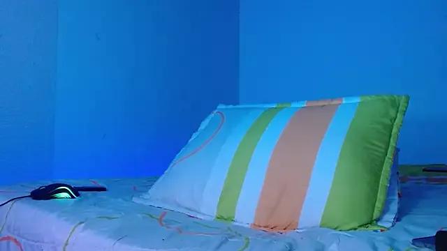 Lliam_2 from StripChat