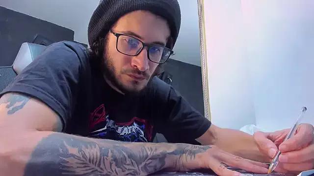 Loggan_donnelly from StripChat