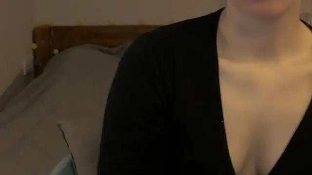 lola___shy from StripChat
