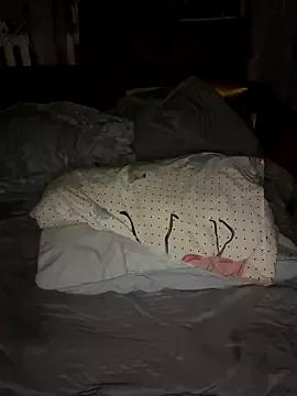 Lola_kiss_me from StripChat is Freechat