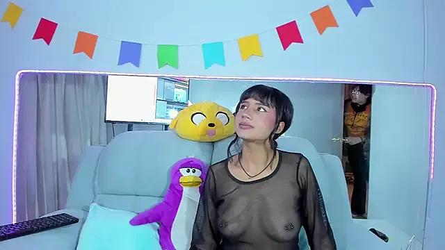 Lola_Purple from StripChat is Freechat