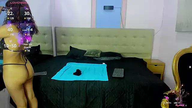 Lola_Vecassalt from StripChat