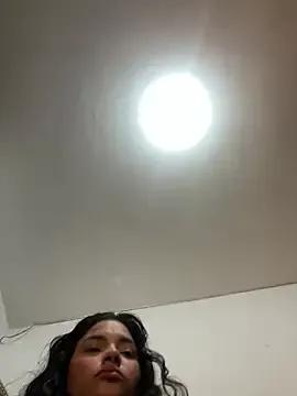 lolaa_staars from StripChat