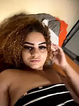 Photos of Lolacavalona from StripChat is Freechat