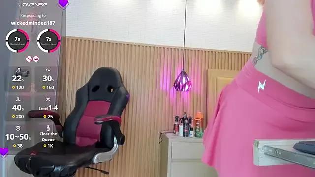 LOLAMAXI from StripChat