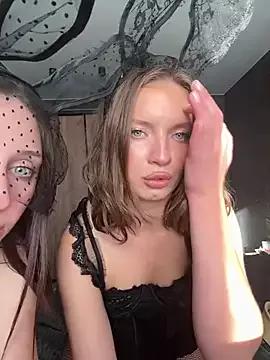 Lolastrawberry from StripChat