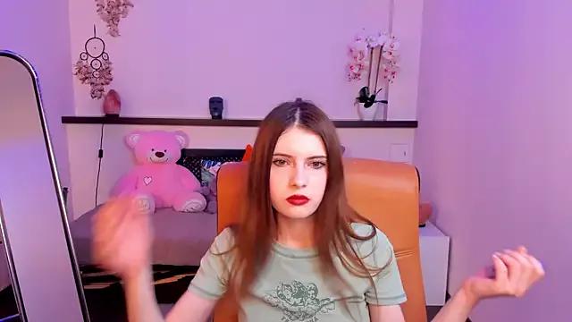 LolaSweetnesss from StripChat