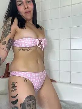 Lolathebaddie from StripChat is Freechat