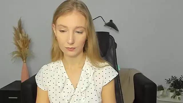 LolaWilsons from StripChat