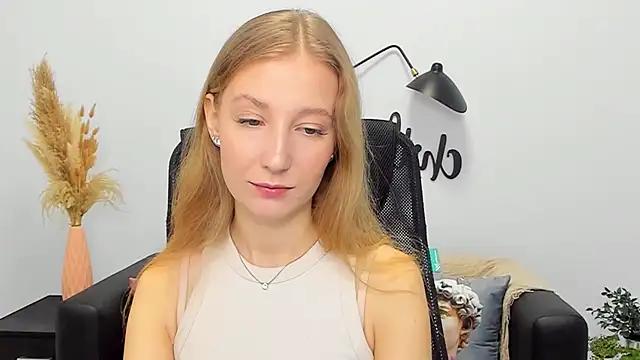 LolaWilsons from StripChat