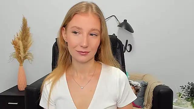 LolaWilsons from StripChat