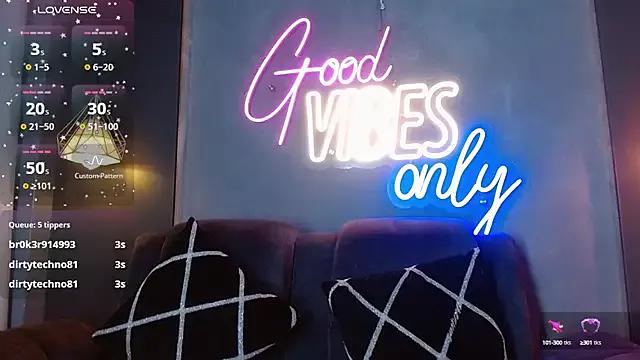 LOLIITA__LOVE from StripChat