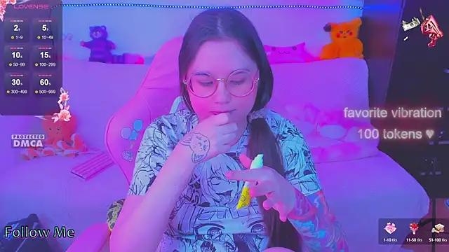 Lolisuccub from StripChat