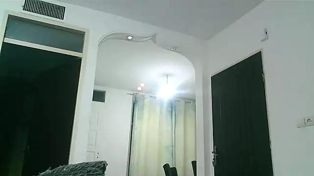 lolitaaaqueen from StripChat