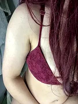 lolitamodellll from StripChat