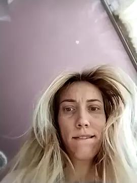 Photos of LollaxBunny from StripChat is Freechat