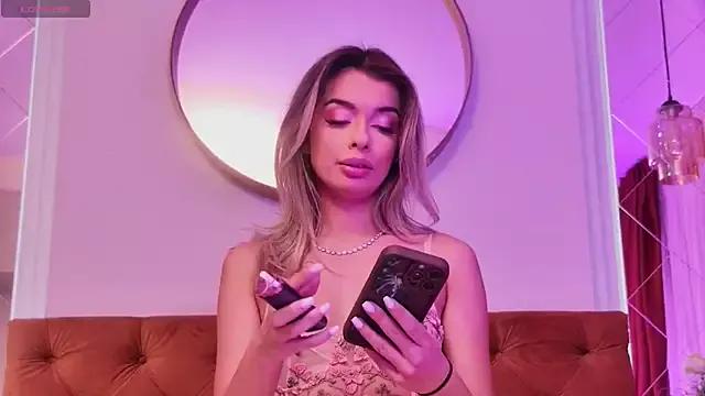 LollyShine from StripChat is Freechat