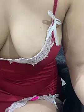 LOLO_QUEEN_ARABE from StripChat