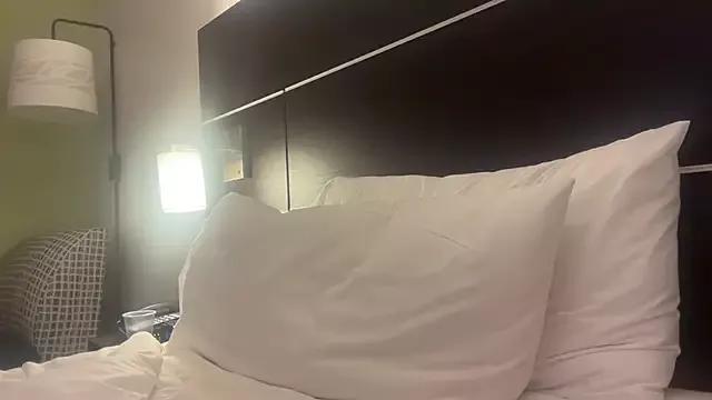 londonsfantasy from StripChat is Freechat