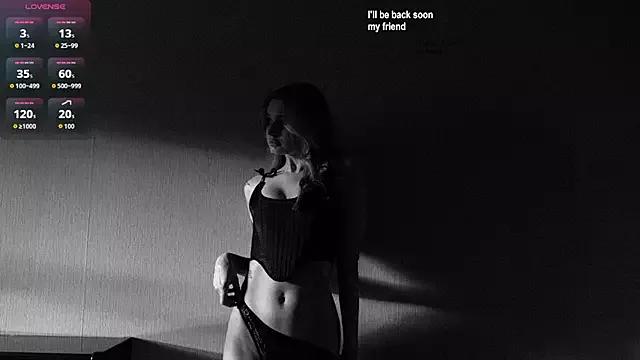 lookoluna from StripChat