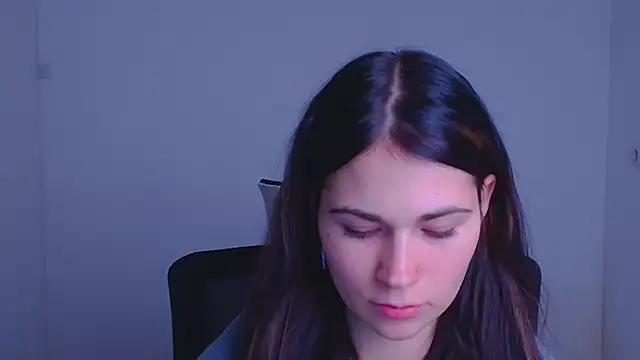 Loon_Amore from StripChat