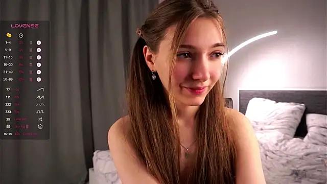LoraDunnuck webcams show profile image 
