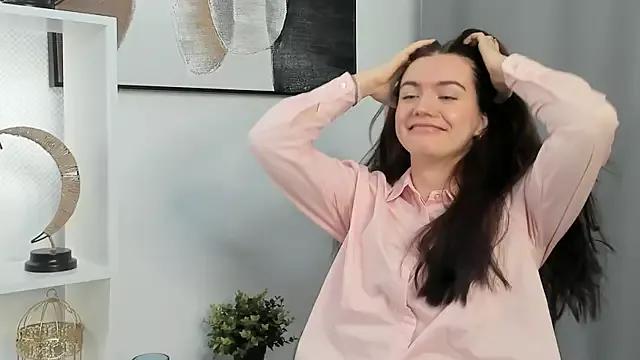 LoraGeraghty from StripChat is Freechat