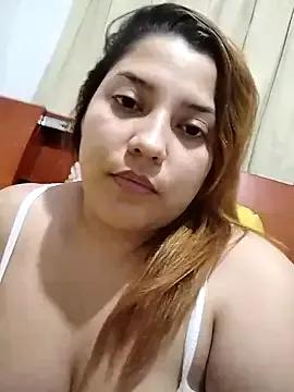 Lorenamix from StripChat is Freechat
