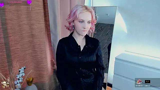 LorenzaGrill from StripChat is Freechat