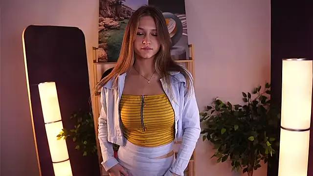 LornaBlacknall from StripChat is Freechat