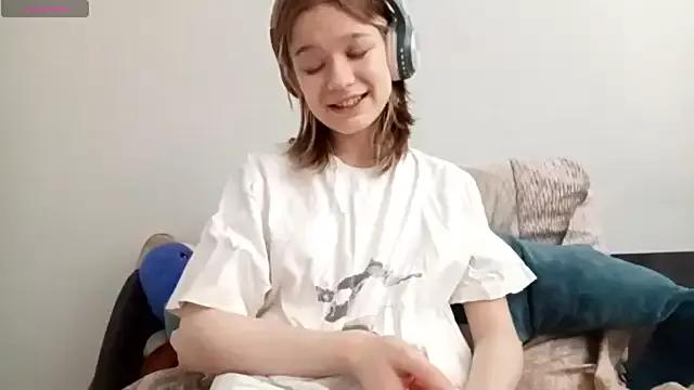 LorRebak from StripChat is Freechat