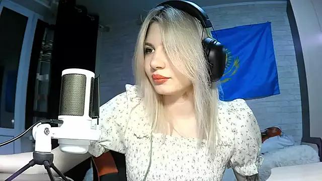 Photos of LorrineBurgert from StripChat is Freechat