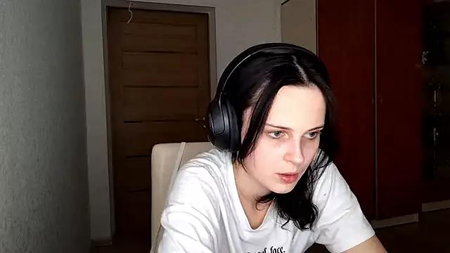 LouiseMarengo from StripChat is Freechat