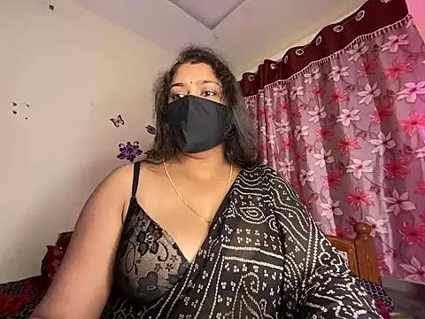 LouleyRanii webcams show profile image 