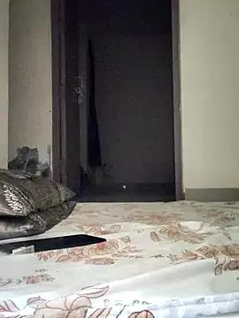 Love_bitsss from StripChat is Freechat