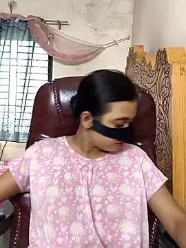 Photos of Love_Queen11 from StripChat is Freechat