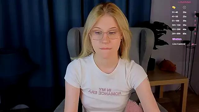 Dirty chat webcam: explore liveshows with versed models, from laying bare to fetishes, in a variety of sexy free adult webcams.