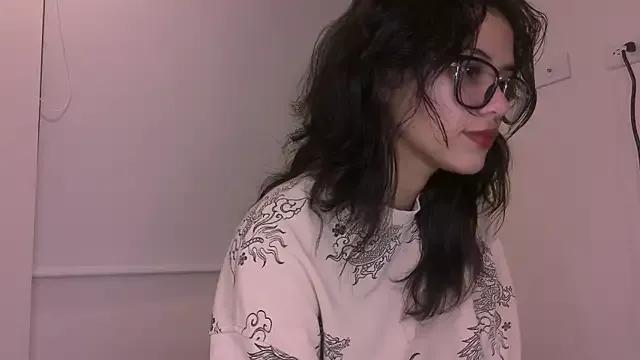 Lovely-allys from StripChat is Freechat