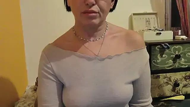 LovelyMia- from StripChat is Freechat