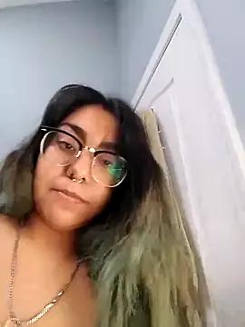 Lovelyrainn from StripChat is Freechat