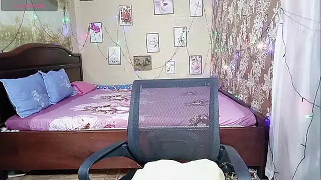 Lovemebaby20 from StripChat is Freechat