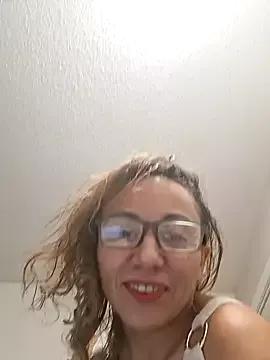 loveryvicky from StripChat is Freechat