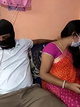 Lovlycouple1 from StripChat