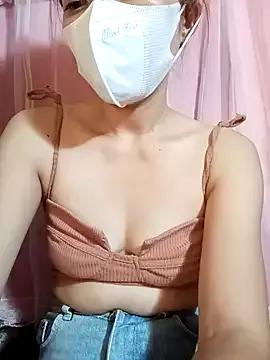 Lowwen_33 webcams show profile image 