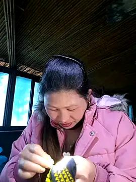 lsmmt from StripChat