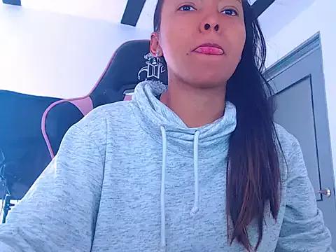 Luana_sex1 webcams show profile image 