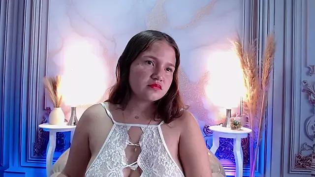 LuccyMilky from StripChat