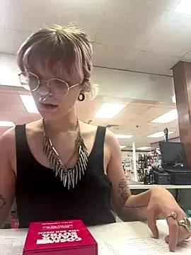 luckyinpunk from StripChat is Freechat