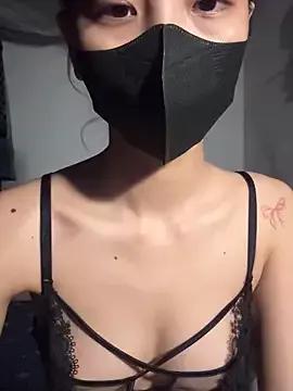 Lucy-Gold from StripChat is Freechat
